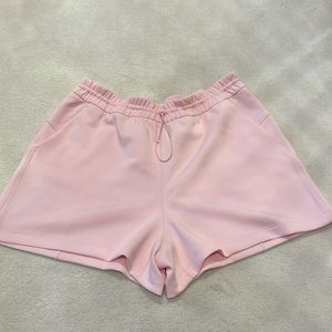 Lululemon Softstreme High-Rise Short 4" Strawberry Milkshake Womens Size 16